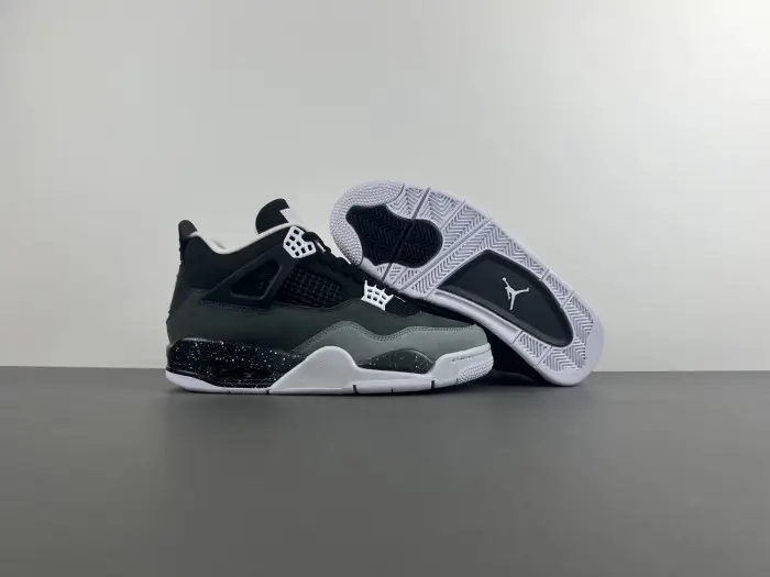 Air Jordan 4 Retro Fear - 