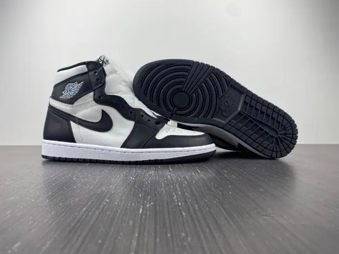 Air Jordan 1 Retro High 85 Black White 