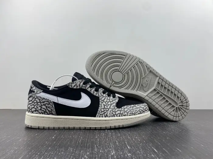 Jordan 1 Retro Low OG Black Cement - 
