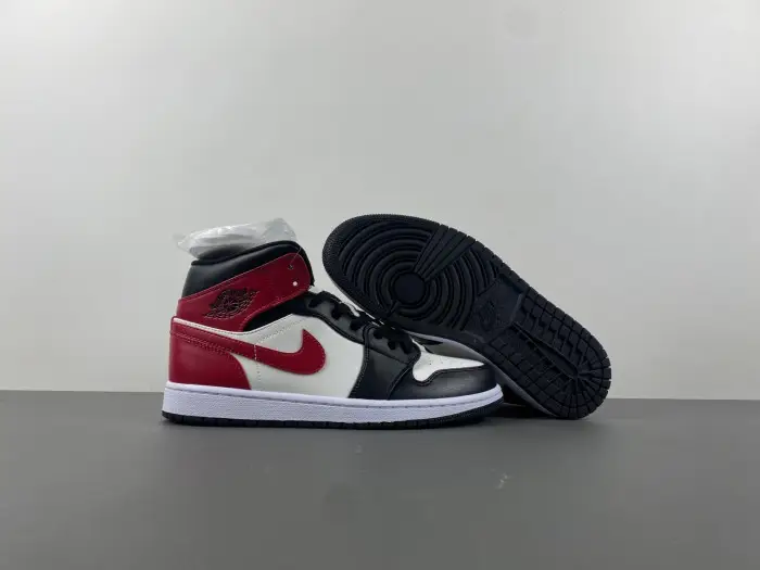 Air Jordan 1 Mid Black Toe “Gym Red” 