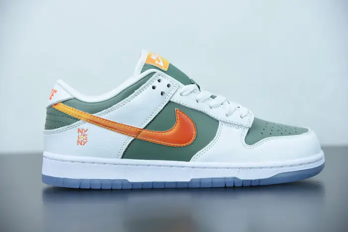 Nike Dunk Low “NY vs NY” 