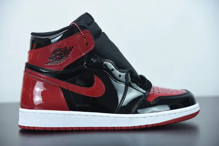 Air Jordan 1 High OG “Bred Patent” 