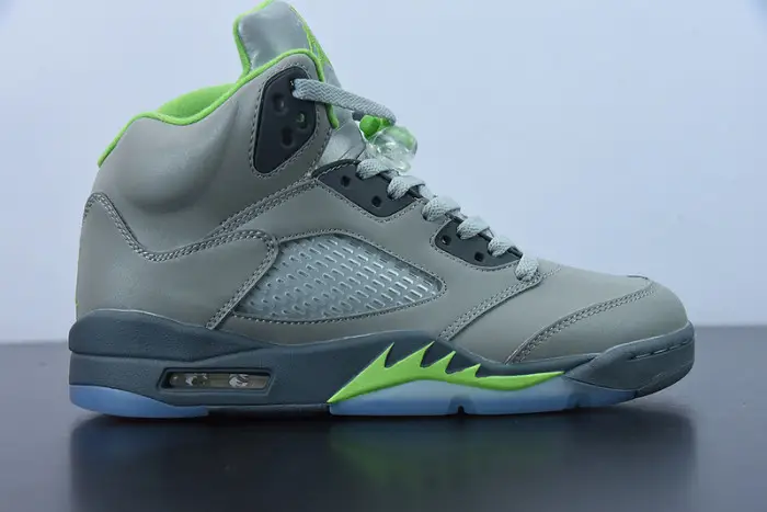 Air Jordan 5 Green Bean 2022 