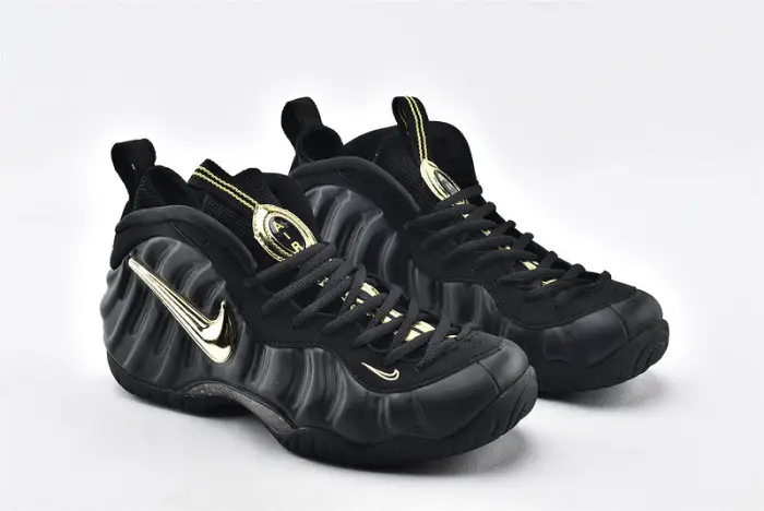 Nike Air Foamposite Pro Black Metallic Gold  BEDA90