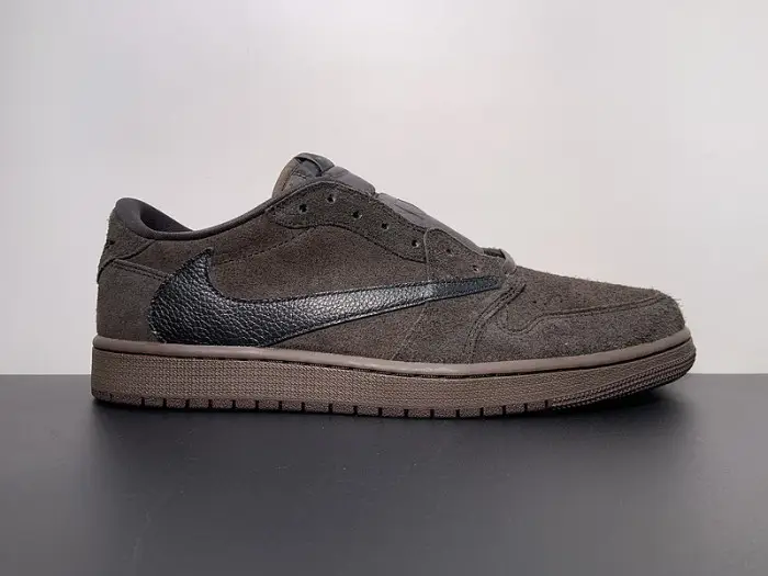 Travis Scott x Air Jordan 1 Low OG  FFDAF127