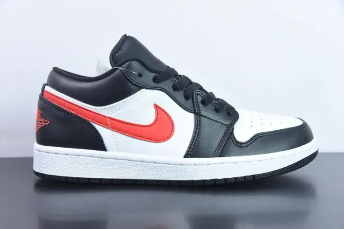 (WMNS) Air Jordan 1 Low 'Black Siren Red'  EDB74