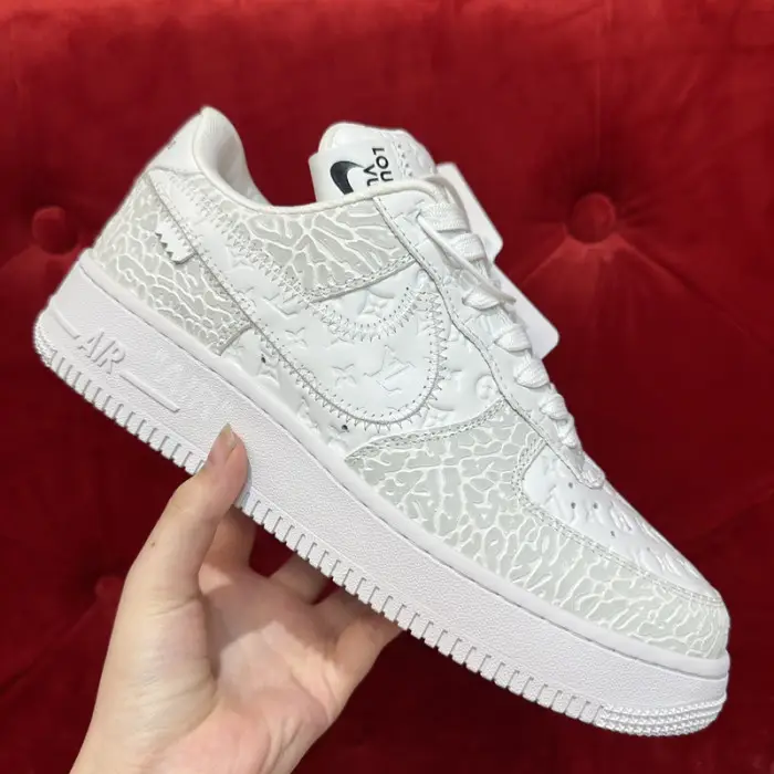 luvt-x-nike-air-force  ADECC1071
