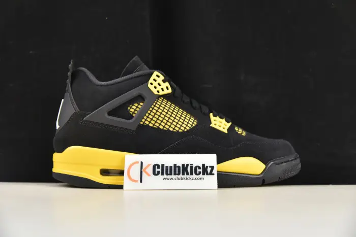 Air Jordan 4 Thunder 2023 