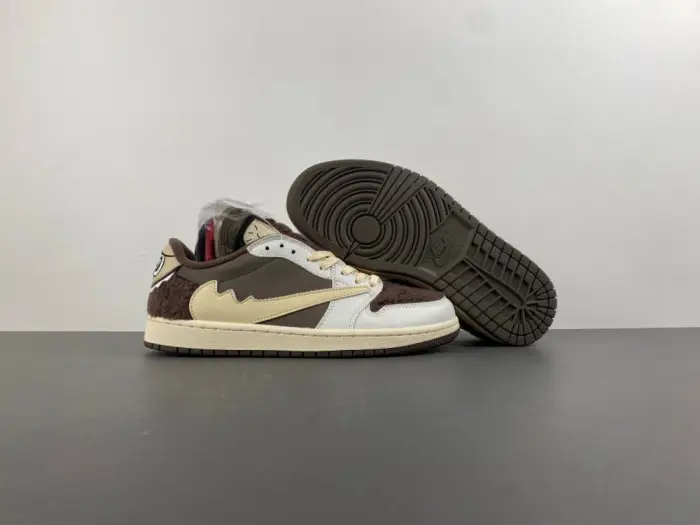 Air Jordan 1 Low Travis Scott LABUBU 