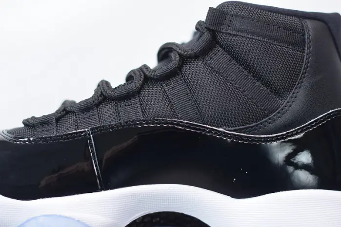 Air Jordan 11 Retro 'Space Jam' 2016 