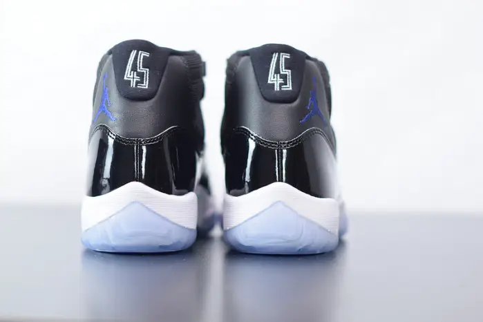 Air Jordan 11 Retro 'Space Jam' 2016 