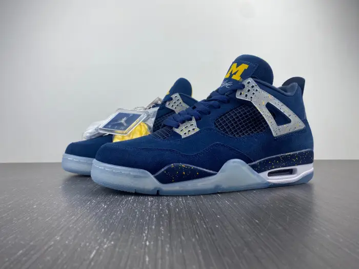 Air Jordan 4 Retro 'Michigan Wolverines' PE 