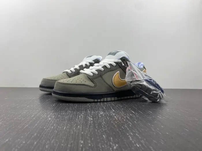 Concepts  x Nike SB Dunk Low Grey Lobster 