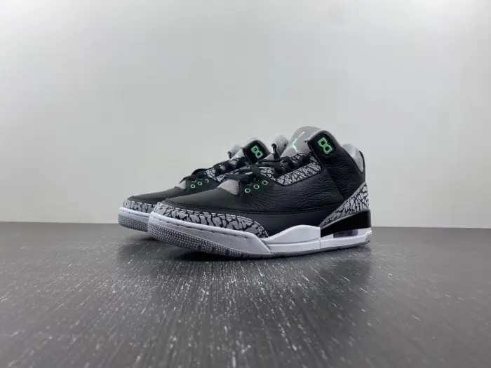 Air Jordan 3 "Black Green Glow" 