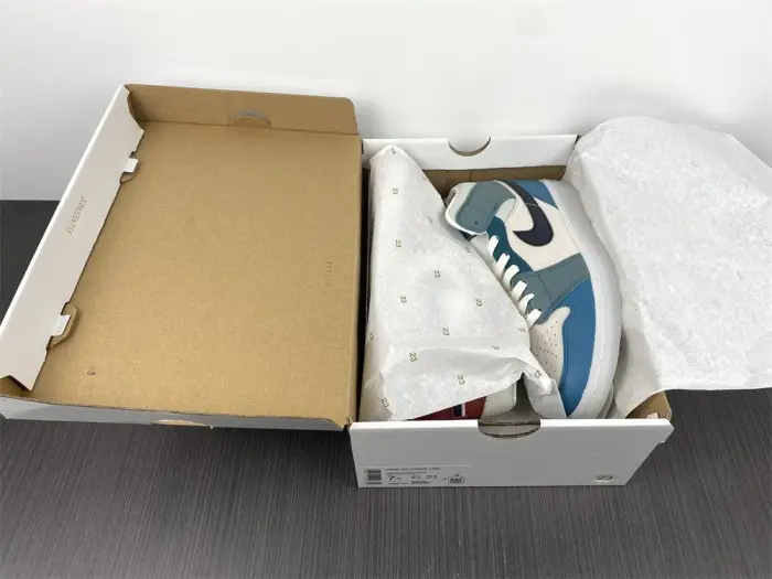 Air Jordan 1 Mid “Anti-Gravity Machines” 