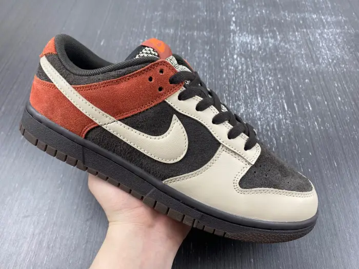 Nike Dunk Low Red Panda 