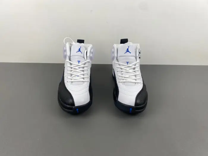 Air Jordan 12 