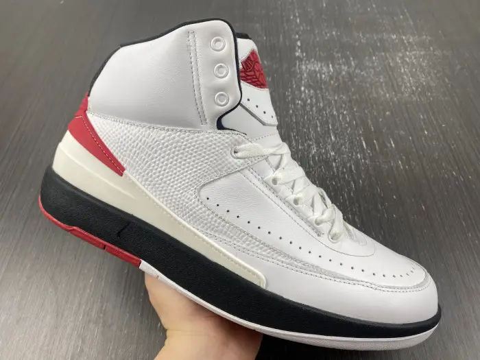 Air Jordan 2 OG "Chicago" 2022 Retro 