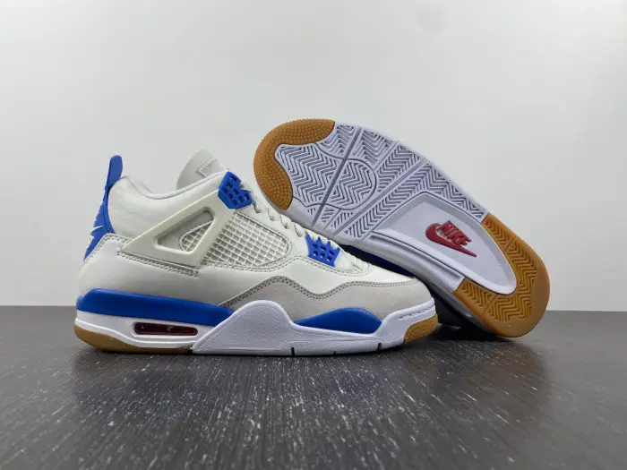 Nike SB x Air Jordan 4 