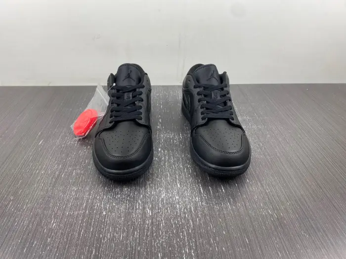 Air Jordan 1 Low 'Triple Black' 