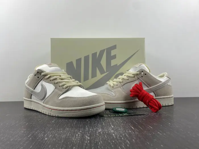 NIKE SB DUNK LOW CITY OF LOVE COCONUT MILK 