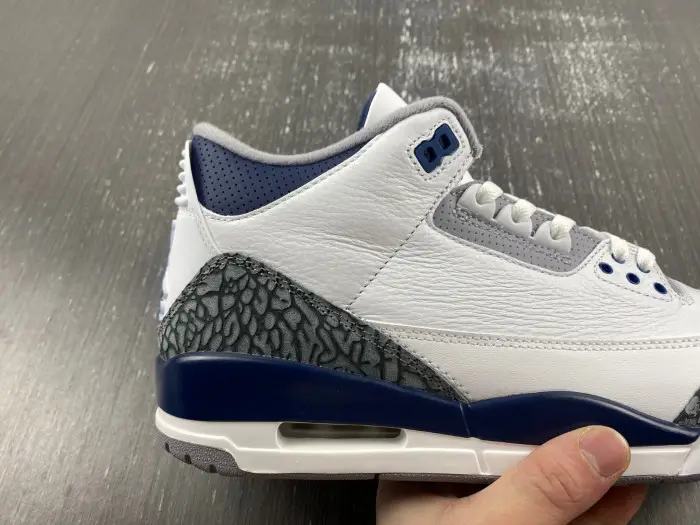 Air Jordan 3 “Midnight Navy” 