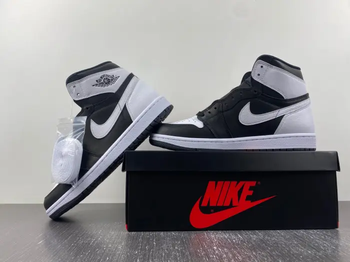 Air Jordan 1 High OG Reverse Panda 