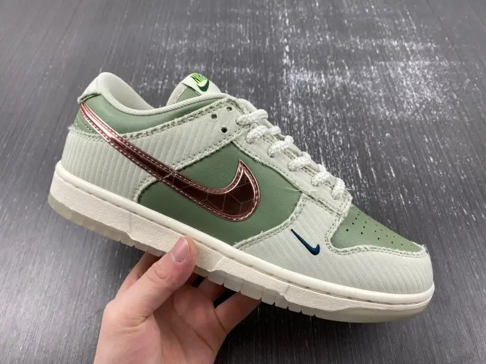 Nike x Kyler Murray Dunk Low 'Be 1 of One' 