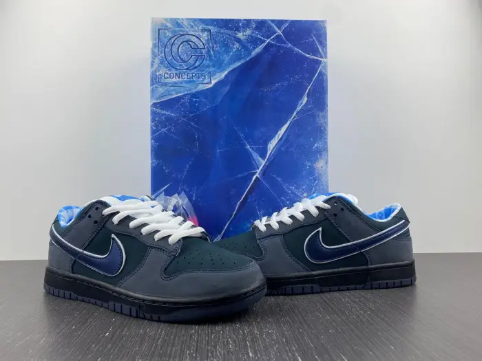 CONCEPTS X NIKE SB DUNK LOW Blue Lobster 