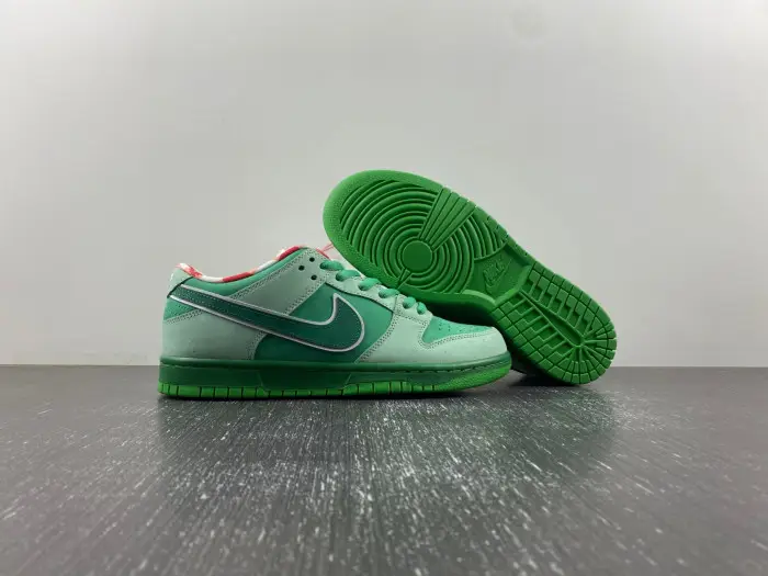 NIKE DUNK X CNCPTS “GREEN LOBSTER” 