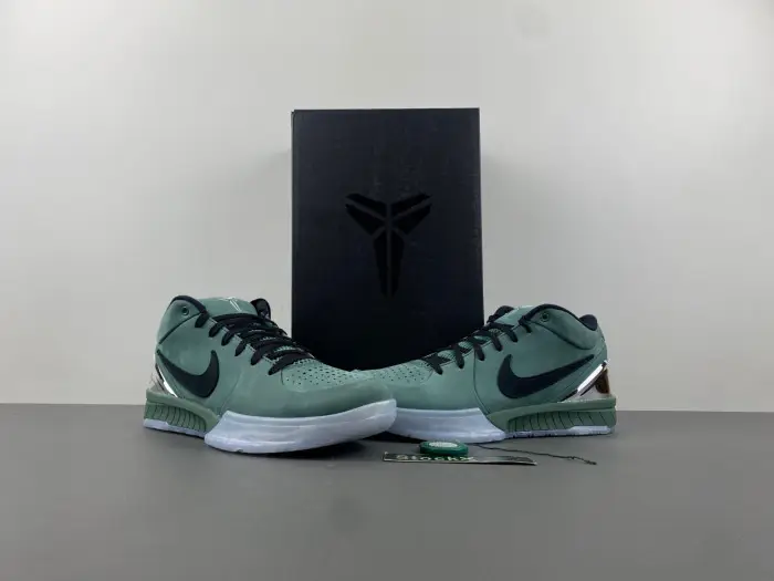 Nike Kobe 4 Protro “Girl Dad” 