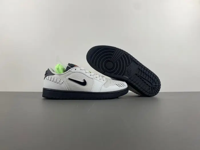 (WMNS) Air Jordan 1 MM Low 'Phantom Dust Metallic Dark Grey'  AFEF1384