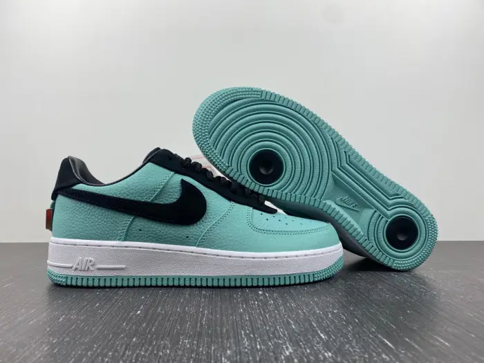 Nike Air Force 1 Low Tiffany & Co. 1837  ABACA1077