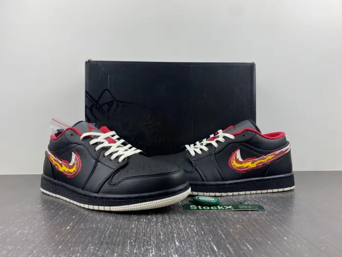 Jordan 1 Low SE Just Skate Black - 