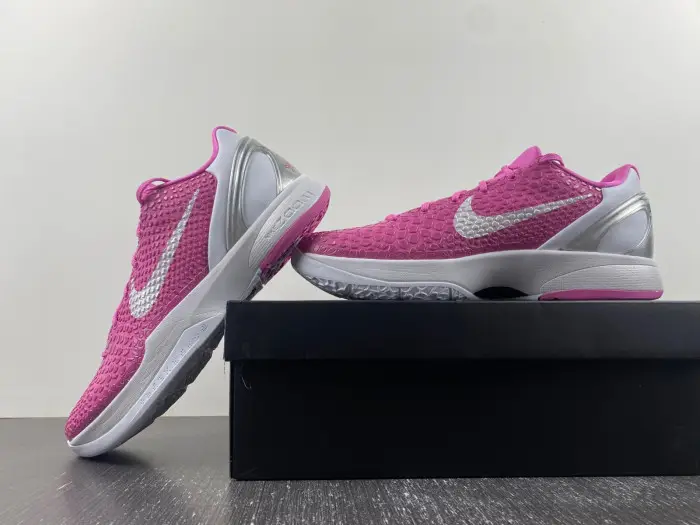 Nike Kobe  Kay Yow Think Pink 