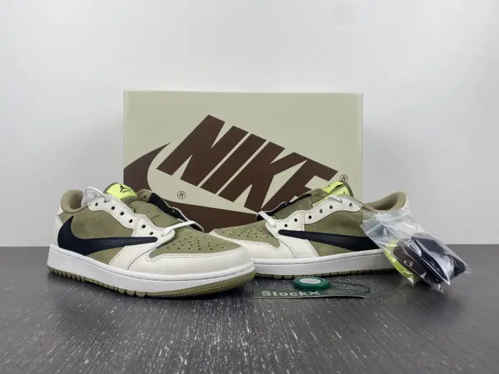 Travis Scott x Air Jordan 1 Low 'Neutral Olive' | 