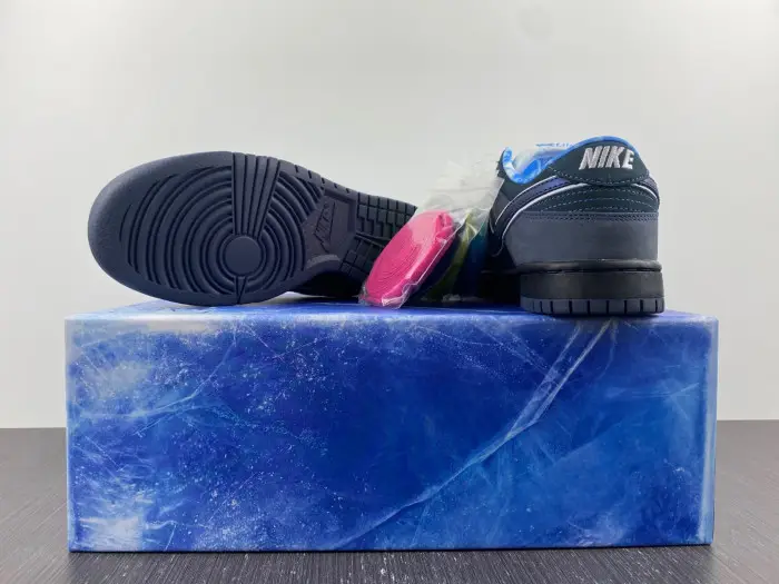 CONCEPTS X NIKE SB DUNK LOW Blue Lobster 