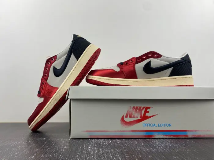Trophy Room x Air Jordan 1 Low OG 