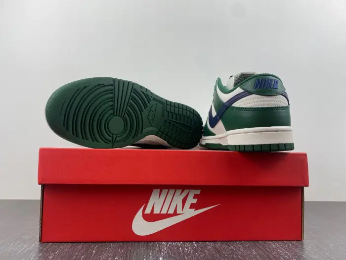 Wmns Dunk Low 'Gorge Green' - Nike - DD1503 