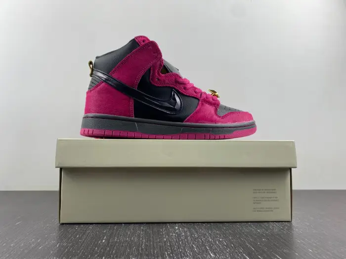 Nike SB Dunk High Run The Jewels  - 