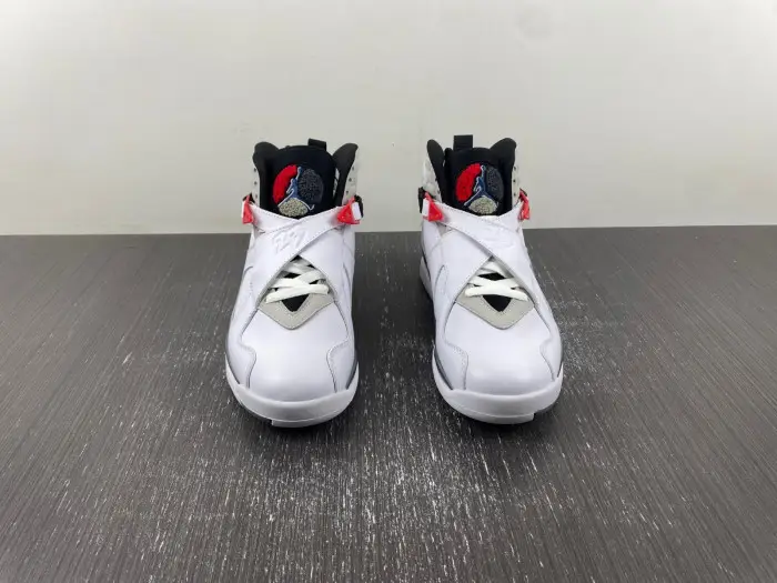 Air Jordan 8 Retro 'Bugs Bunny' 2013 