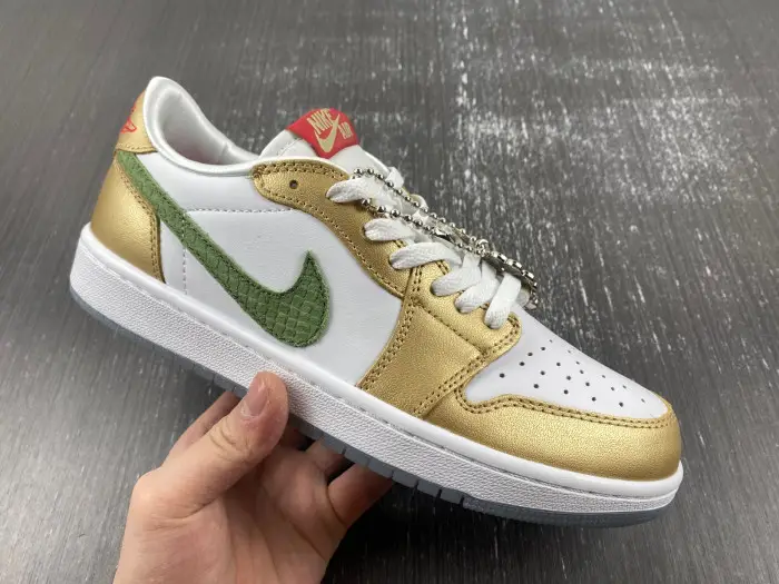 Air Jordan 1 Low OG Chinese New Year 