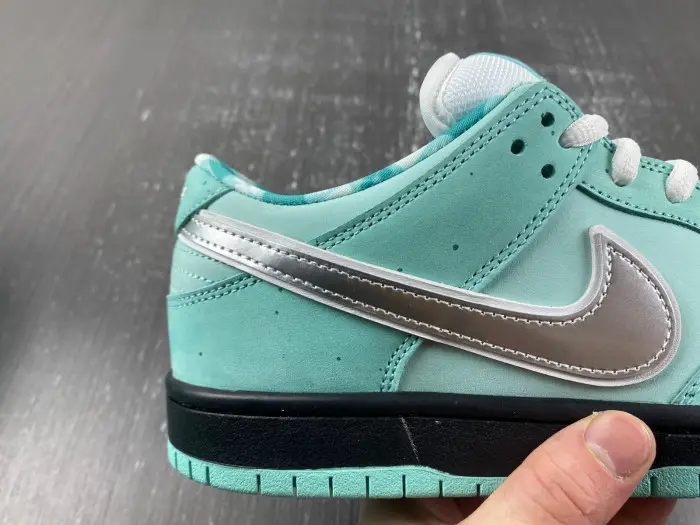 Concepts x TIFFANY CO. x Nike SB Dunk Low 