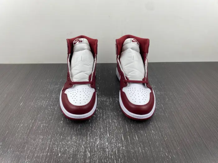 Air Jordan 1 High OG Team Red 