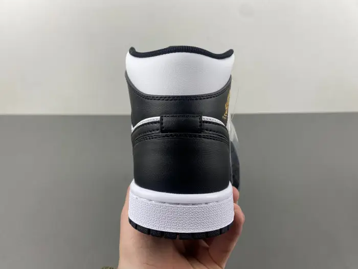 Air Jordan 1 Mid "Yellow Ochre" - product 