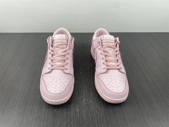 Nike Dunk Low Pink (GS) 
