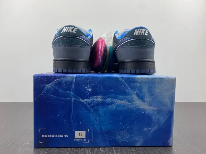 CONCEPTS X NIKE SB DUNK LOW Blue Lobster 