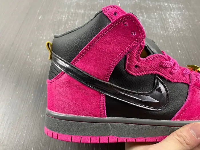 Nike SB Dunk High Run The Jewels  - 
