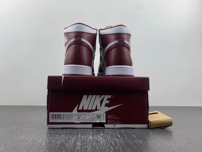 Air Jordan 1 High OG Team Red 