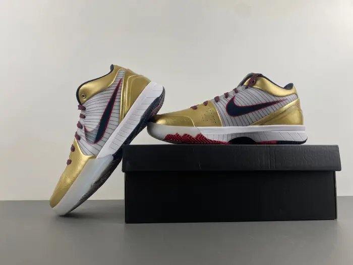 Nike Kobe 4 Protro Gold Medal 
